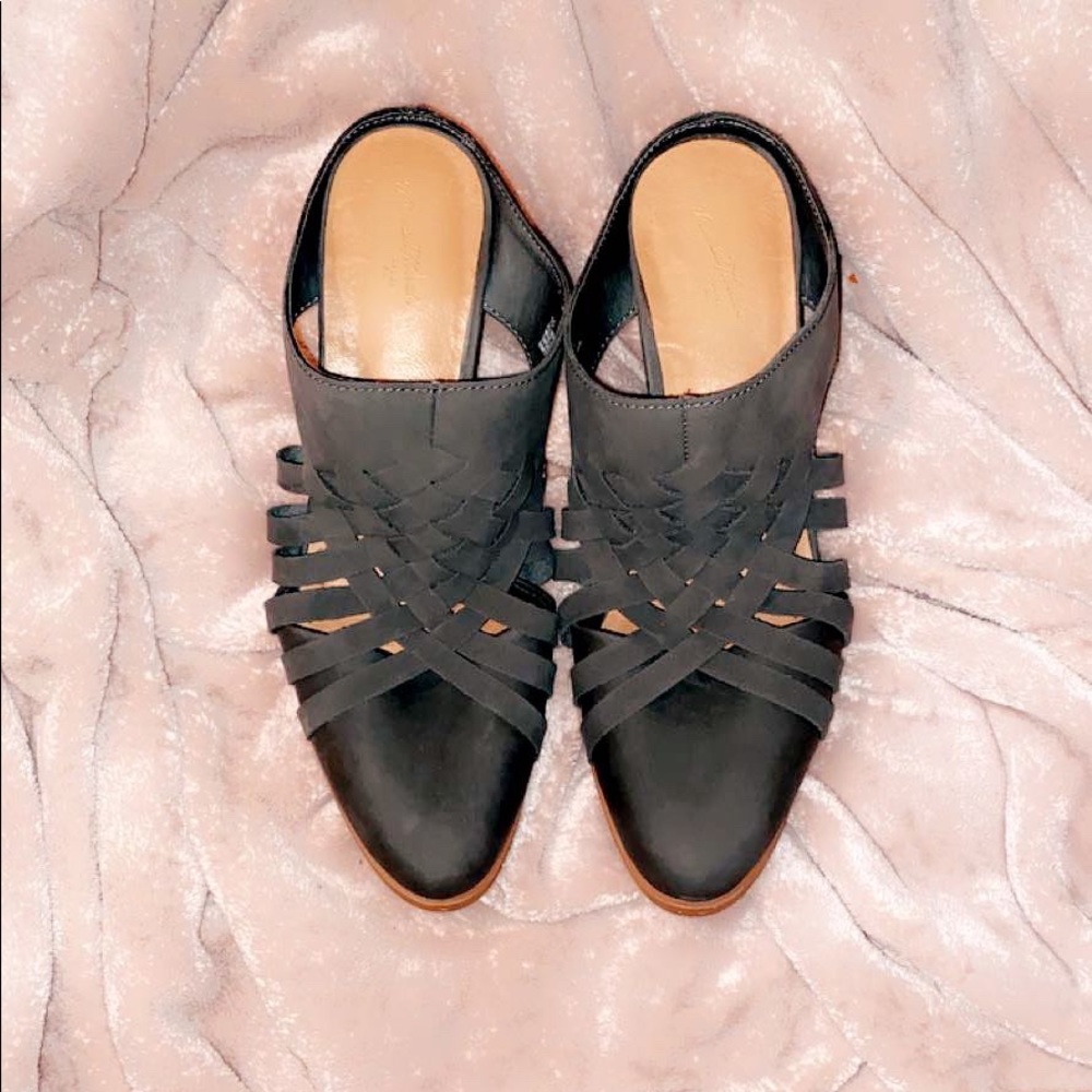 Weekend sale Heeled mules